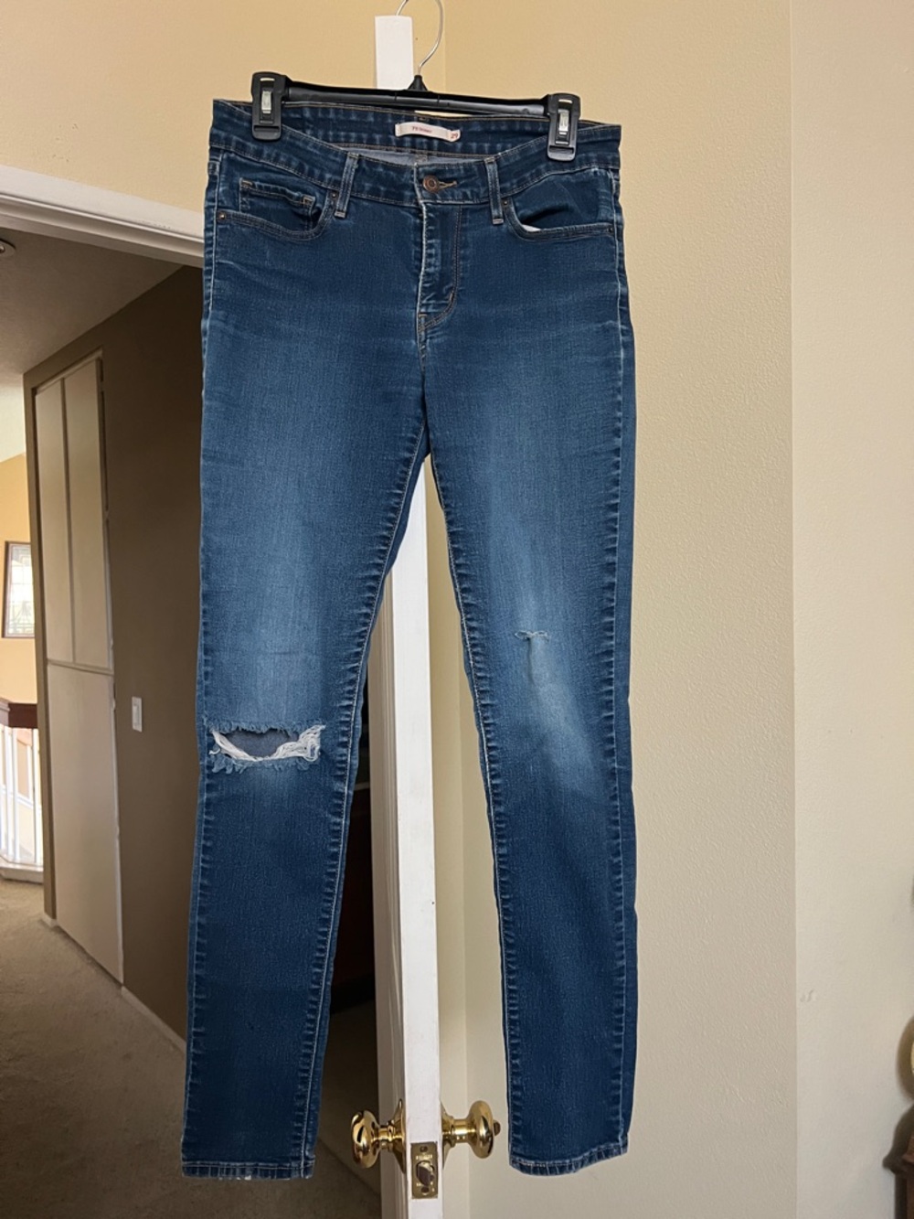 Levi's Women's Medium Blue Ripped Skinny Jeans